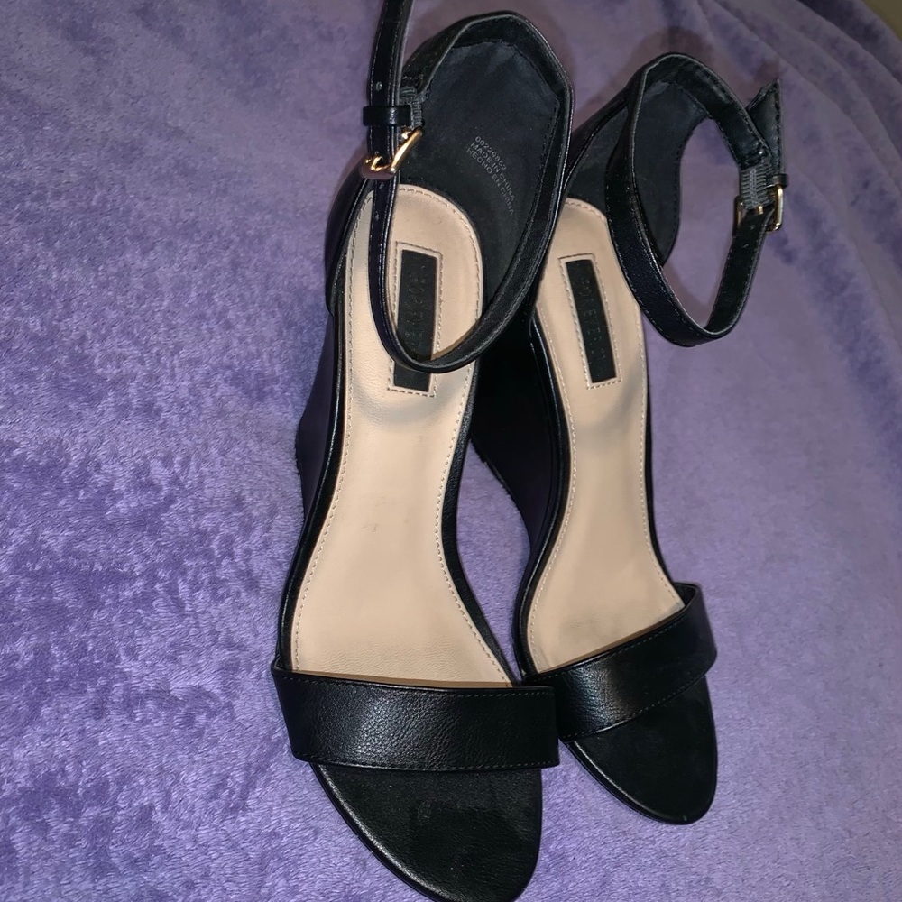 Black Wedge Heal